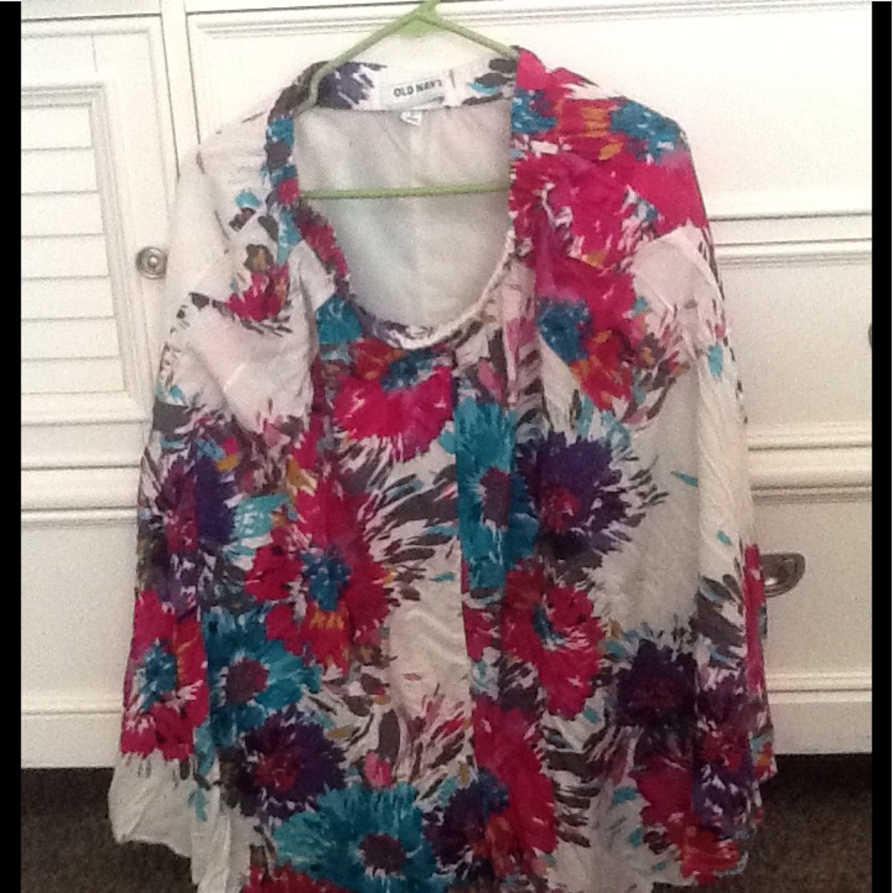 NWOT Old Navy Skirt in Size Medium